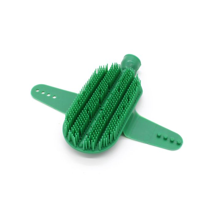 Plastic Curry with Hose Attachment