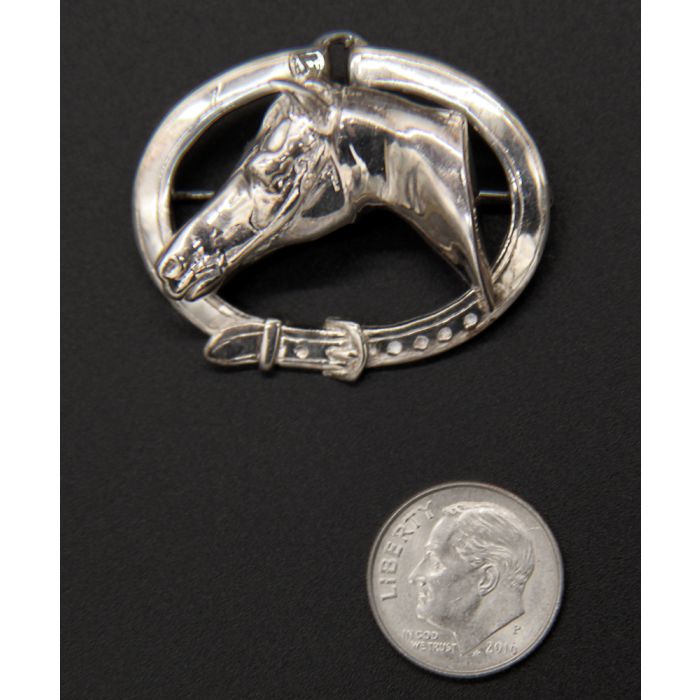 Loriece Horse in Oval Broach